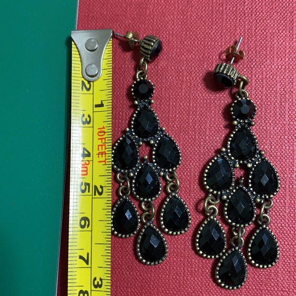🖤VTG💕Faceted black crystal earrings - Picture 4 of 7